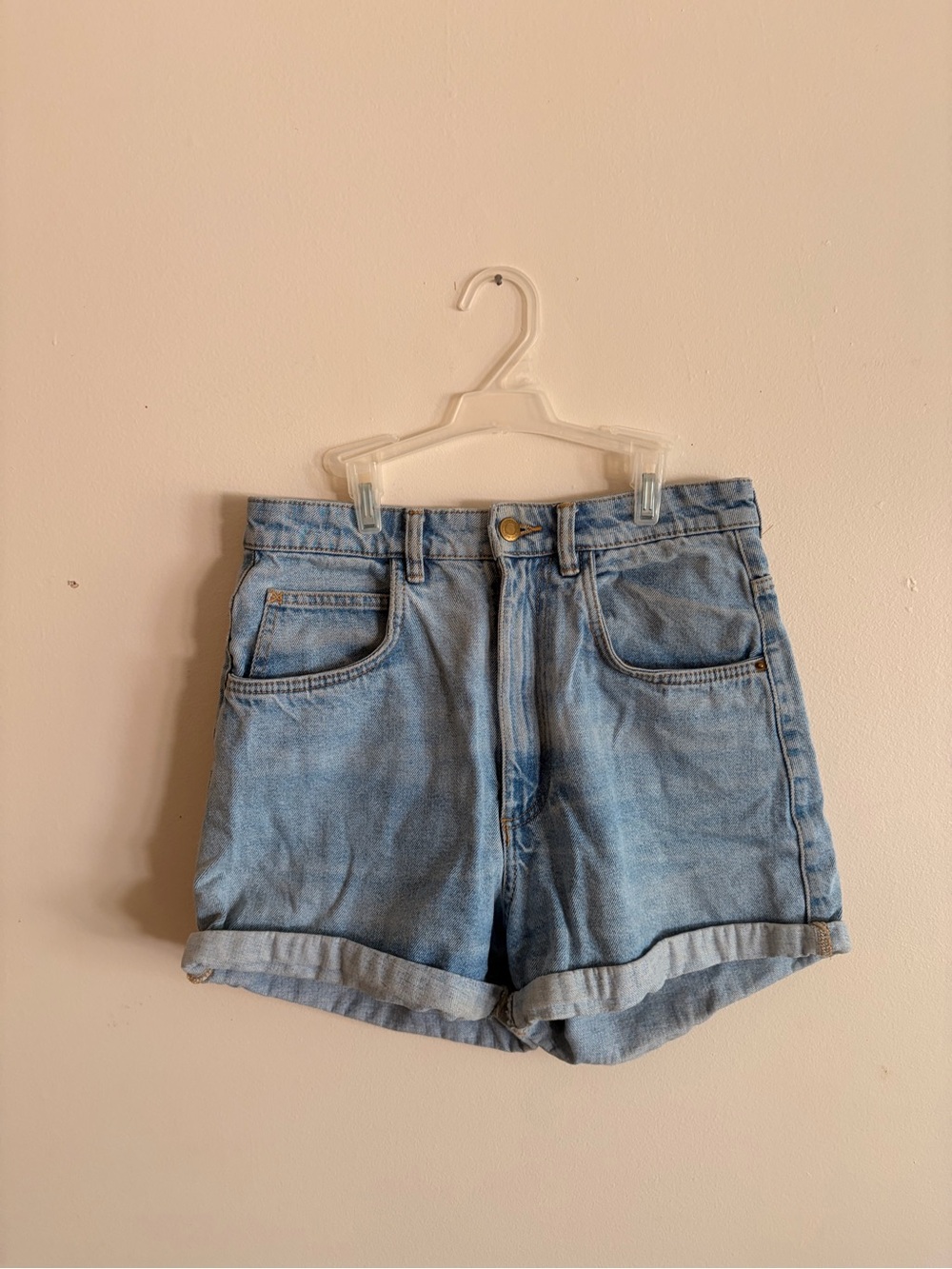 Zara Light Wash Rolled Hem Denim Shorts